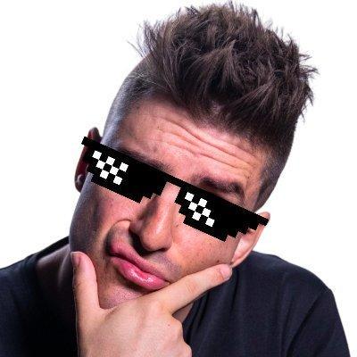@nunomaduro